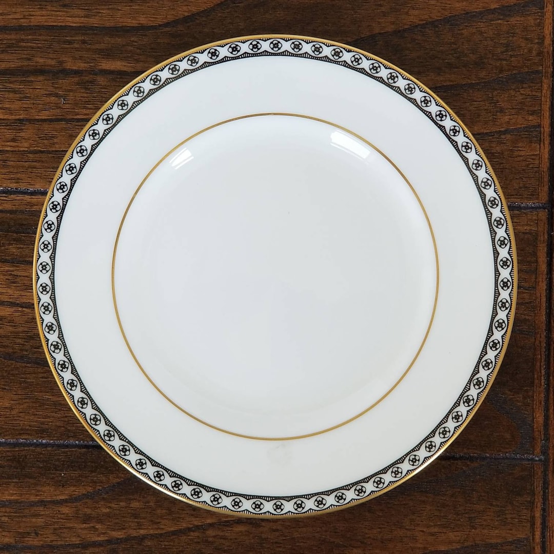 食器  ULANDER MADE IN ENGLAND Vintage Wedgewood Ulander Black Bread and Butter Plates, Made in