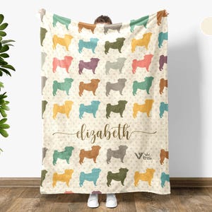 Custom Pug Dog Gift Blanket, Vintage Personalized Name Pug Lover Throw, Retro Dog Blanket, Cozy Pug Blanket, Unique Pet Lover Gift for Home