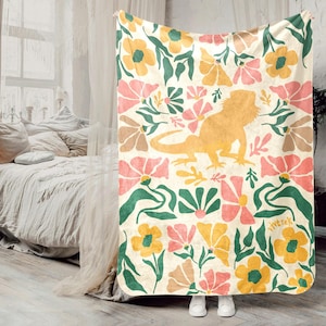 Bearded Dragon Lover Blanket, Floral Reptile Throw, Cozy Lizard Owner Blanket, Funny Beardie Graphic Throw, Unique Reptile Keeper Gift Idea