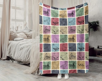 Vintage Duck Lover Blanket, Retro Farm Animal Throw, Cozy Goose Fleece Blanket, Duck Wildlife Blanket, Unique Gift for Animal Lovers
