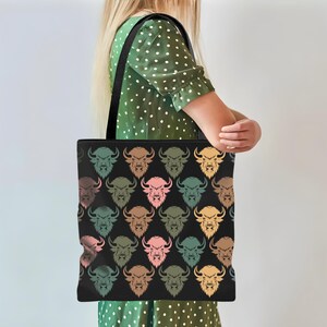 Bison Head Tote Bag, Retro Wildlife Lover Gift, Vintage Buffalo Design Tote, Western Animal Bag, Rustic Nature Everyday Tote