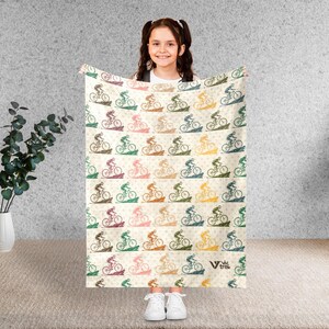 Vintage Cycling Gift Blanket, Retro Bicycle Lover Throw, Cozy Mountain Bike Blanket, Unique Outdoor Decor for Cyclists, Funny MTB Gift Throw afbeelding 5