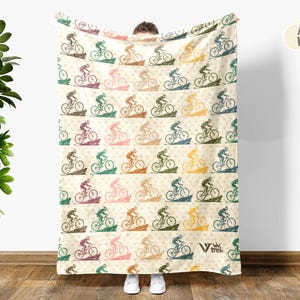Vintage Cycling Gift Blanket, Retro Bicycle Lover Throw, Cozy Mountain Bike Blanket, Unique Outdoor Decor for Cyclists, Funny MTB Gift Throw
