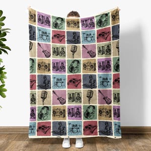 DJ Lover Musician Blanket Gift, Vintage Disc Jockey Throw Blanket, Cozy Music Lover Throw, Perfect Gift for DJs and Music Fans