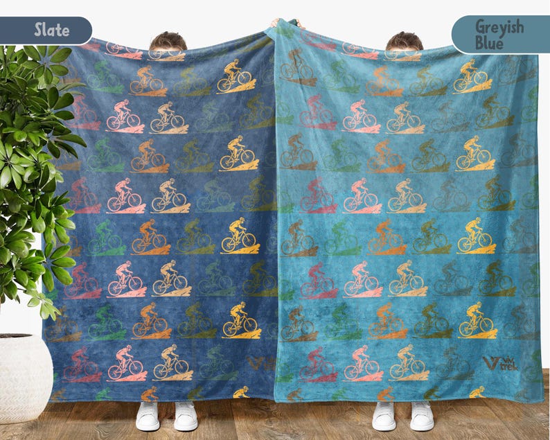 Vintage Cycling Gift Blanket, Retro Bicycle Lover Throw, Cozy Mountain Bike Blanket, Unique Outdoor Decor for Cyclists, Funny MTB Gift Throw afbeelding 3