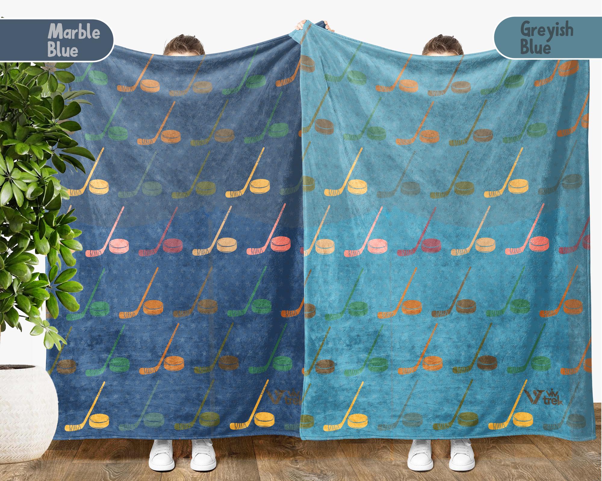 Retro Ice Hockey Lover Blanket Gift, Cozy Throw for Hockey Fans, Ice Rink Team Decor, Unique Athlete Enthusiast Blanket, Sports Lover Gift
