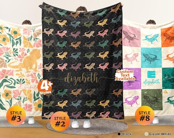 Custom Bearded Dragon Gift Blanket, Vintage Personalized Name Bearded Dragon Lover Throw, Retro Reptile  Graphic Blanket, Pet Lover Gift