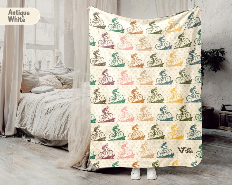 Vintage Cycling Gift Blanket, Retro Bicycle Lover Throw, Cozy Mountain Bike Blanket, Unique Outdoor Decor for Cyclists, Funny MTB Gift Throw afbeelding 6