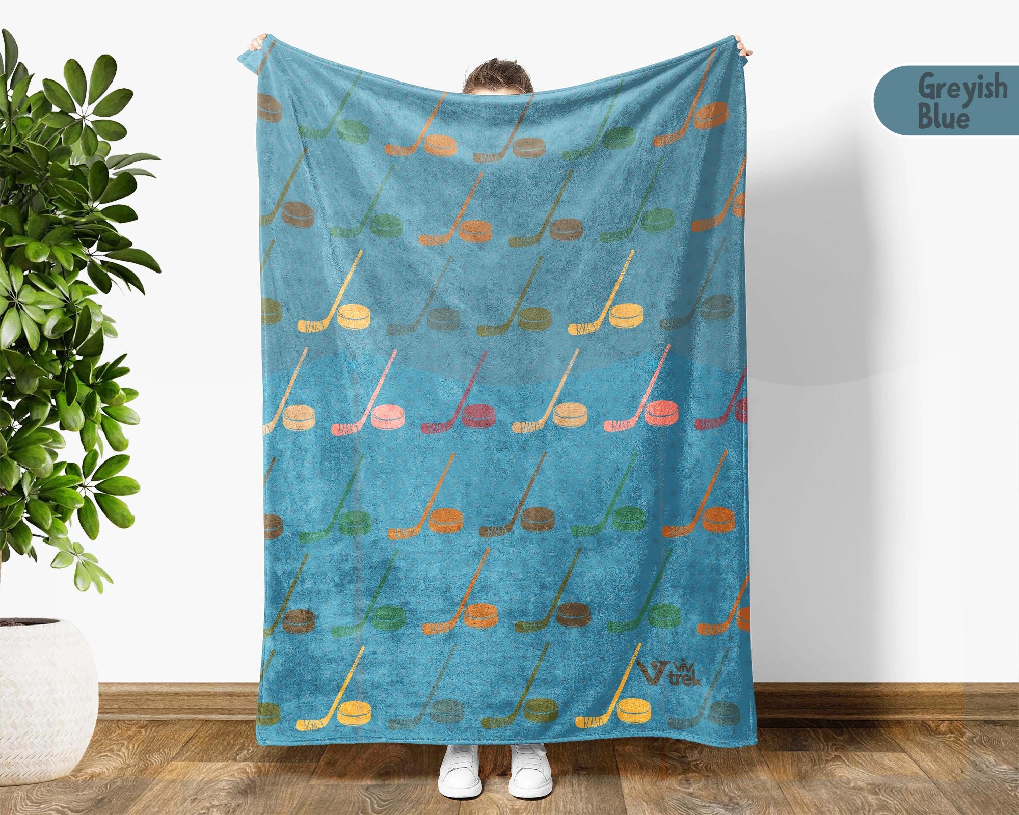 Retro Ice Hockey Lover Blanket Gift, Cozy Throw for Hockey Fans, Ice Rink Team Decor, Unique Athlete Enthusiast Blanket, Sports Lover Gift