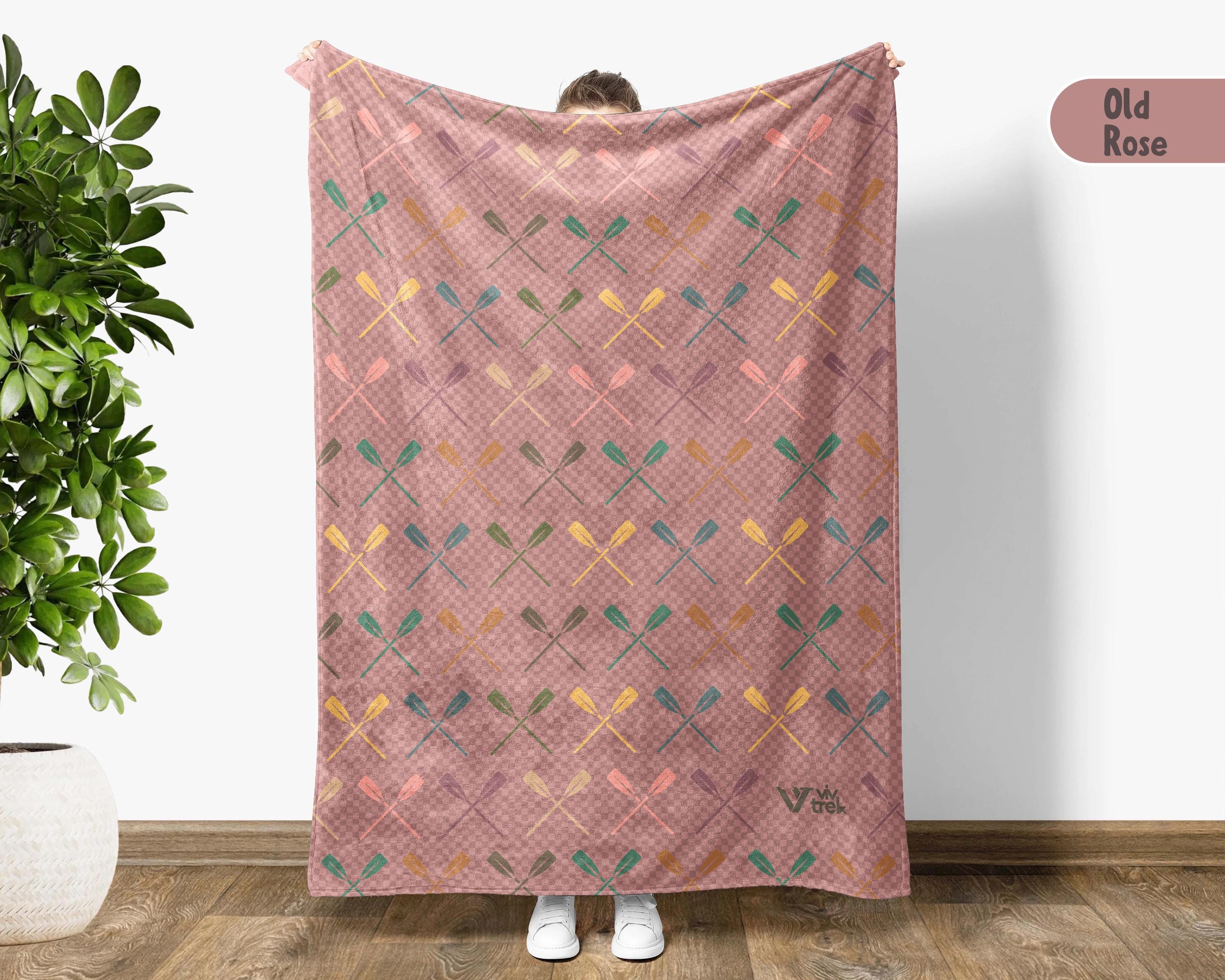 Kayaking Lover Blanket Gift, Cozy Throw for Adventure Seekers, Retro Kayak Decor, Unique Paddling Enthusiast Blanket, Rowing Boating Gift