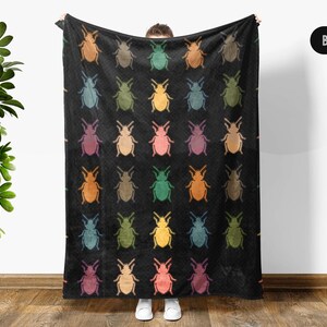 Funny Bed Bug Gift Blanket Retro Insect Illustration Throw Bed Bug Lover Home Decor Unique Science Art Large Cozy Nature Wildlife Blanket