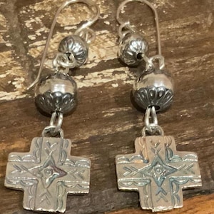 E262 - Spiny Oyster Ovals, Sterling Feathers, Sterling