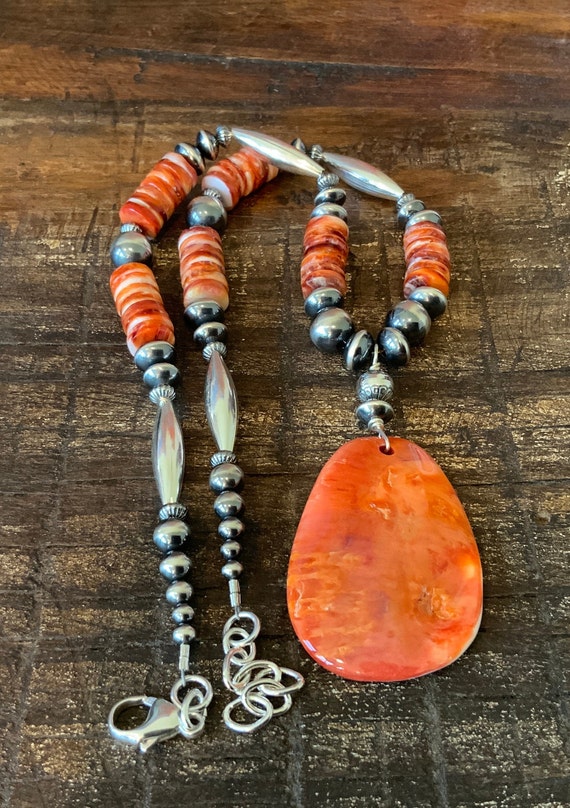 P106 - Stunning Orange Spiny Oyster Pendant, Orange Spiny