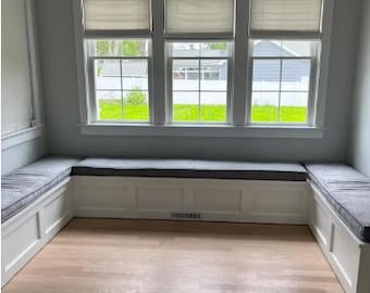 Corner bench seating