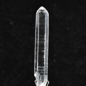 3.85gm Colombian Lemurian Quartz Crystal Point | High Vibration Raw Crystal | Meditation, Healing, Energy Work, Rare Collectible Crystal