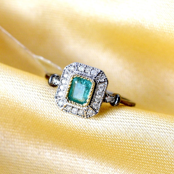 Emerald Ring Vintage /  Natural Emerald Ring with Diamond/ Emerald engagement ring/ Sterling Silver