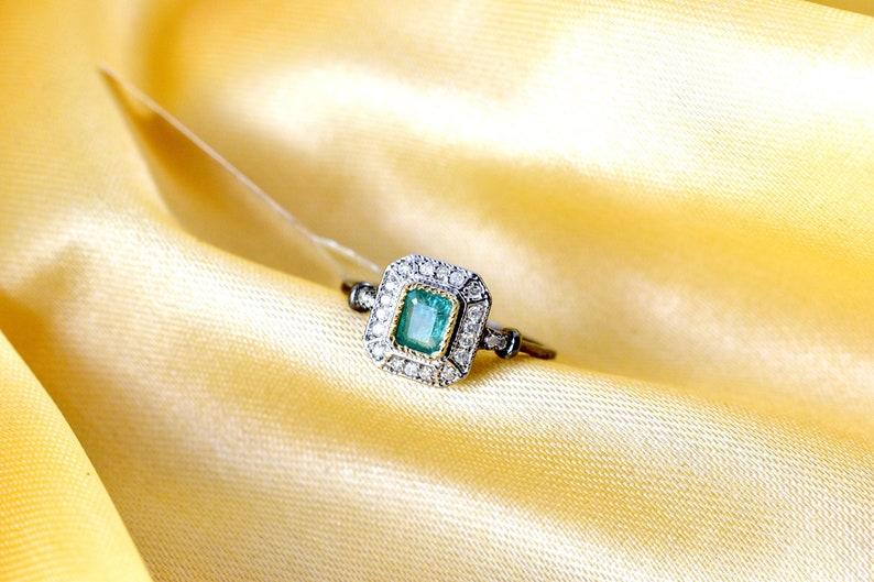 Emerald Ring Vintage / Natural Emerald Ring with Diamond/ Emerald engagement ring/ Sterling Silver image 1