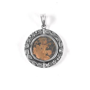 Coin Pendant, Silver Coin Leaf Pendant, Spinner Pendant, Vintage Gift for her, Spinner Coin Jewelry, Handmade Coin Necklace, Coin Gift