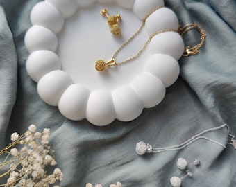 Necklaces in knot look 925 sterling silver gold-plated, discreetly minimalist, perfect as a gift or your own accessory