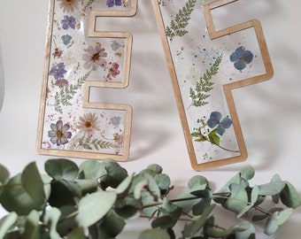 Wooden letter with real flowers, for children's room, baby shower gift, wedding gift or home decoration