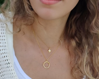 925 Sterling Silver Clover Necklace with Mother-of-Pearl | Gift for Women | Lucky Charm Jewelry | Mother's Day | Girlfriend | Maid of Honor