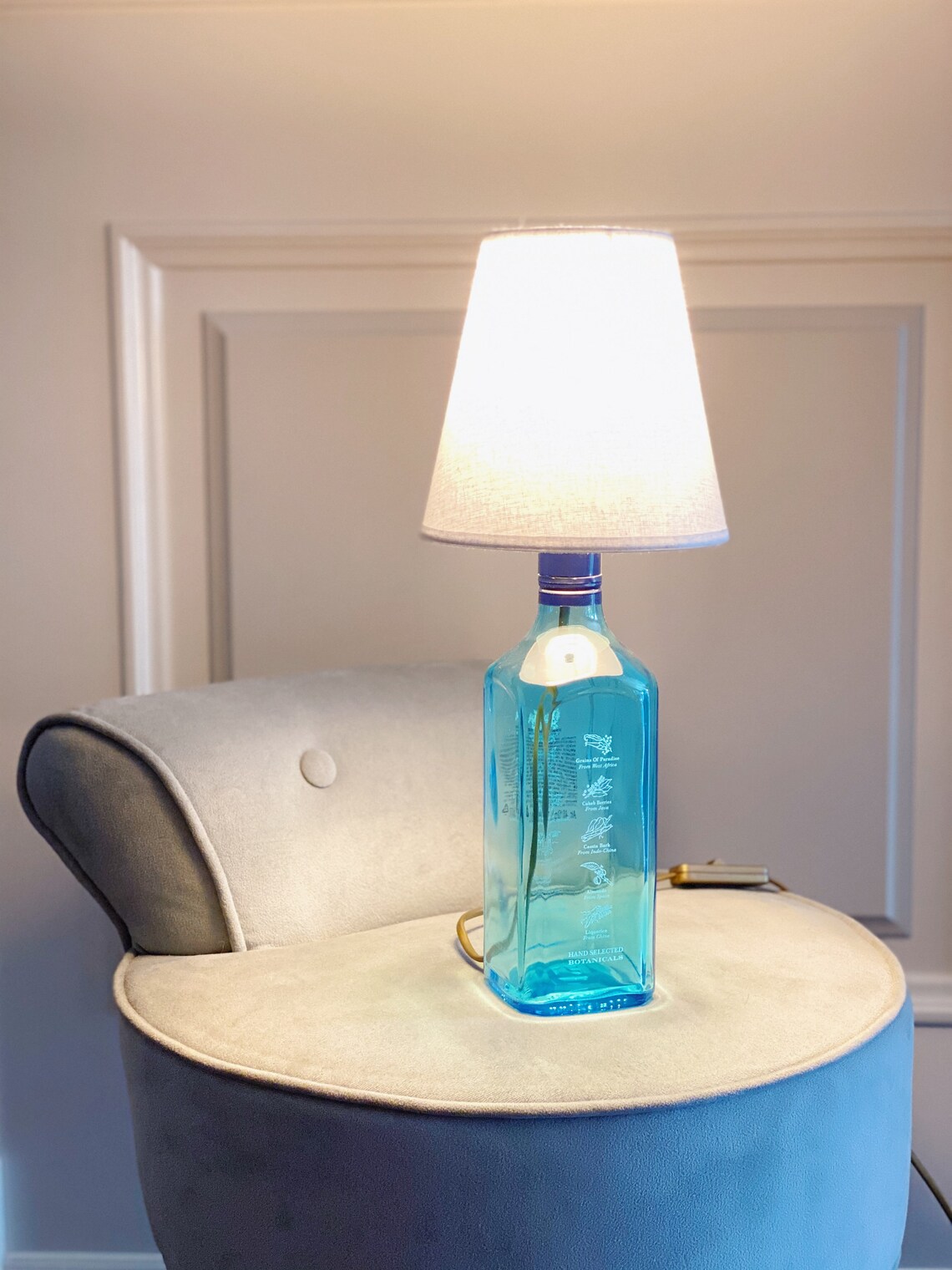 Bombay Sapphire GIN Bottle Lamp, Liquor Bottle Lamp. Great in Bar