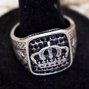 Size 11, Vintage Silver Tone Crown Ring - BX1