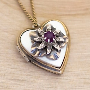 17 inches Floral Locket Necklace - Bi1
