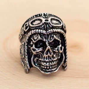 Size 10 Vintage Silver Skull Ring, B7