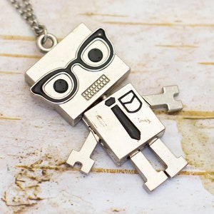 26 inch, Vintage Corporate Robot Pendant Silver Tone Necklace - BW1