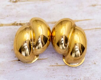 Vintage Gold Tone Cloudy Shape Stylish Clip On Earrings - BB2