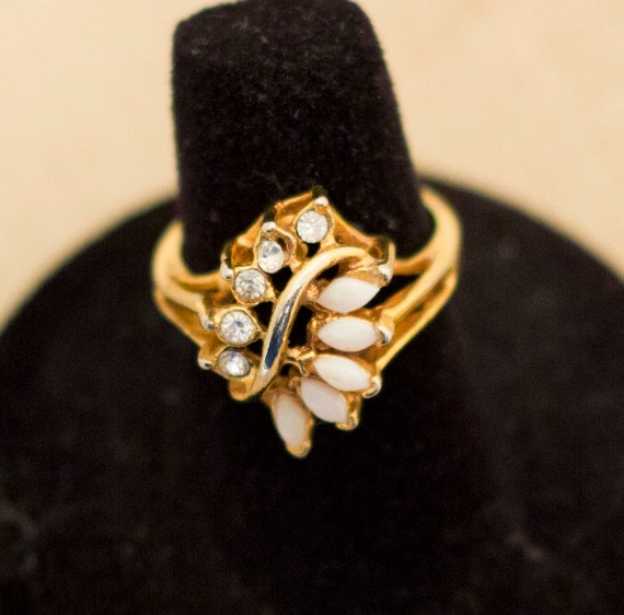 Size 6, Multi Stone Ring, Statement Ring, Elegant… - image 1