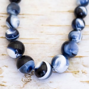 24 inch, Vintage Abstract Spheres Beaded Necklace - BQ1