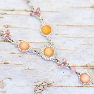 18 inch, Vintage Lovely Butterflies & Circles Rhinestones Silver Tone Lariat Necklace - BO1
