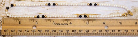 15 1/2 inch, Vintage White & Black Faux Pearls Ch… - image 3