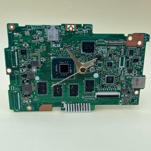 Recycled Computer Circuit Board Desk Clock: Eco-Friendly Tech Gift