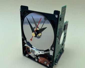 Recycled Hard Drive Desk Clock: Eco-Friendly Tech Gift