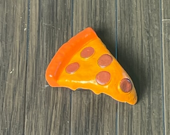 Miniature 1:12 Scale Pepperoni Pizza Slice Dollhouse Mini Small Food Foodie Italian Gifts Accessory Crafts Action Figures Jewelry Charm