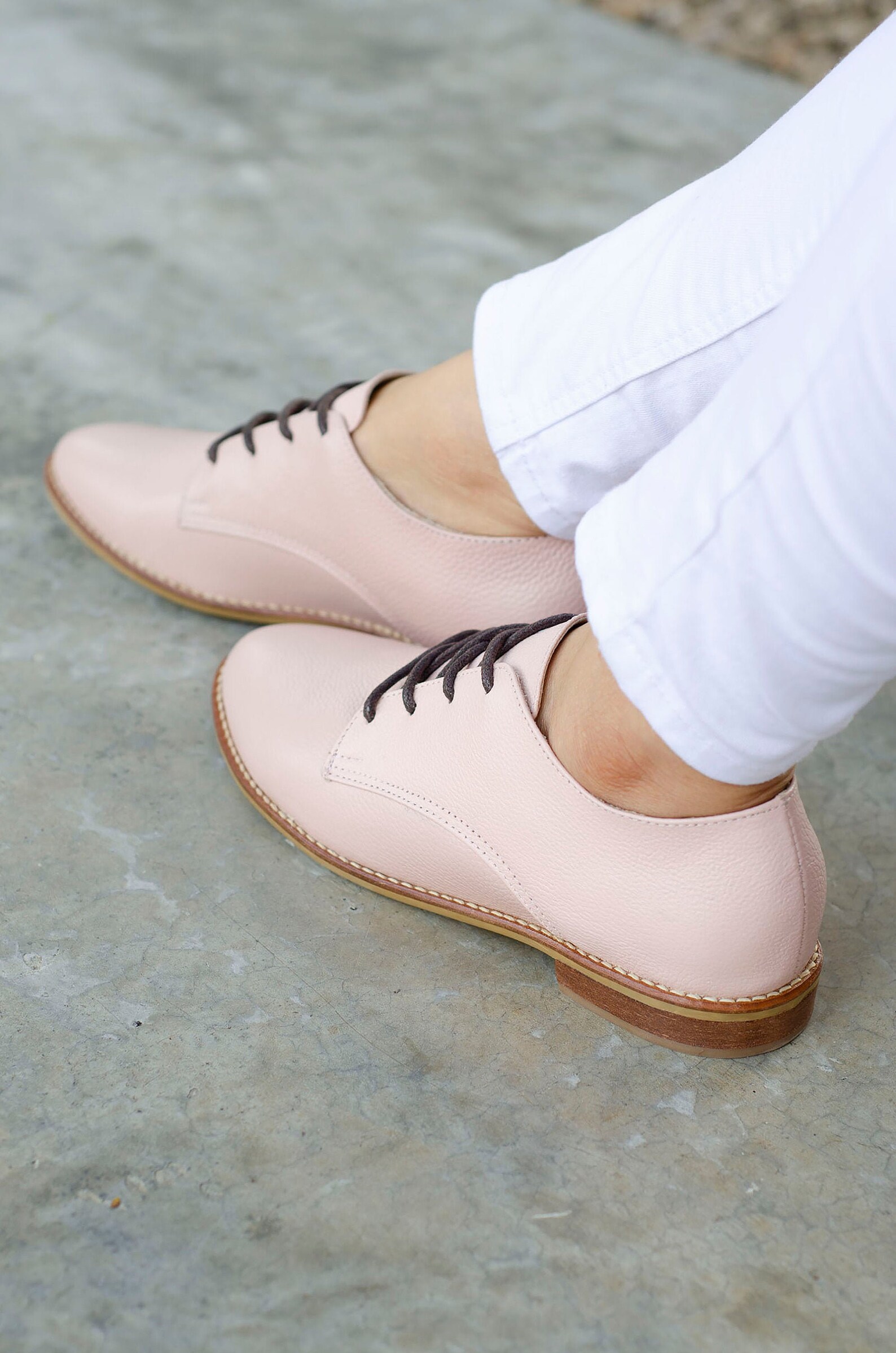 Light Pink Color Classic Oxford Shoes Diseño único Hecho en Etsy