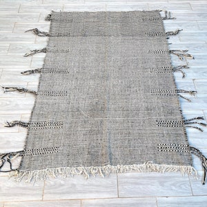 Kilim Moroccan Rug, flat Area rug, kilim woven rug, black and white rug, living room decor