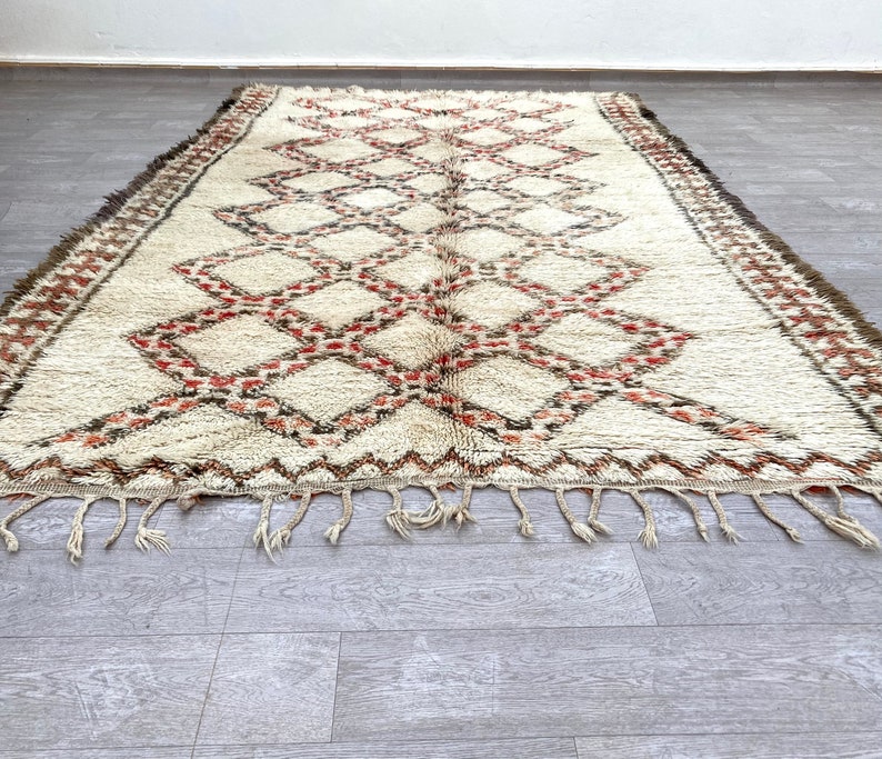 Vintage Moroccan Beni Ourain rug, bohemian rug, Authentic rug image 10