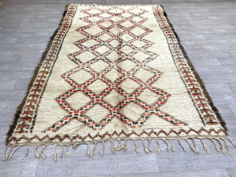 Vintage Moroccan Beni Ourain rug, bohemian rug, Authentic rug image 3