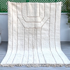 Hand Knotted Wool Beni Ourain Rug: Authentic Moroccan 7x10 Area Rug