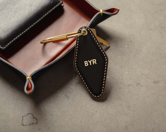 【CTHY】 HIGH-END LEATHER ROOM KEYRING HIGH-END LEATHER ROOM KEYRING by Annonay - メルカリ