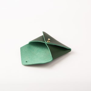 Cartera de cuero para tarjetas, cuero italiano curtido vegetal de grano completo, interior crudo sin forro, verde, tarjetero, personalizado, EE. UU. imagen 2