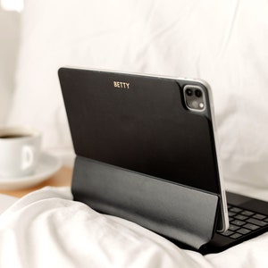 iPad Pro 11 po, clavier magique, peau en cuir italien, personnalisé, coupe de précision, fin, 3 m, décalcomanie en cuir, cadeaux pour maman, cadeaux pour elle