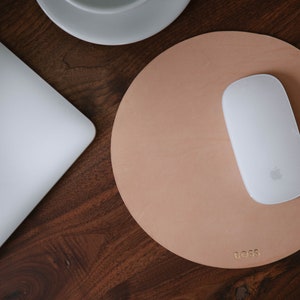 Round Leather Mousepad, Circle Italian Leather Desk Mat, Personalized Mouse Pad, Monogram, Made in the US, Natural Vegetable Tan