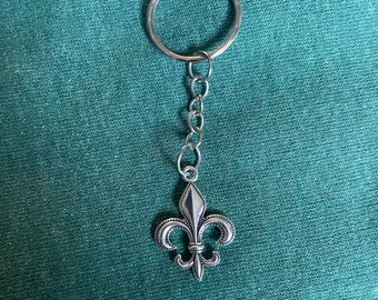 Fleur-de-lis scouting keyring