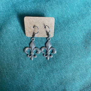 Fleur-de-lis dangle earrings scouting symbol