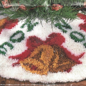 Wonder Art Christmas Traditions Noel Bells Latch Hook Rug Tree Skirt Vintage Pattern Instant Download